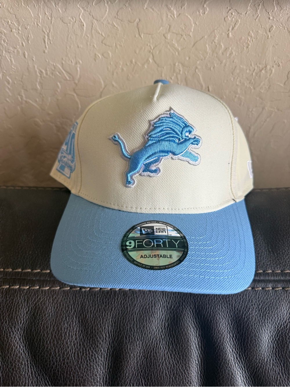 Detroit Lions SnapBack Hat with sports logo